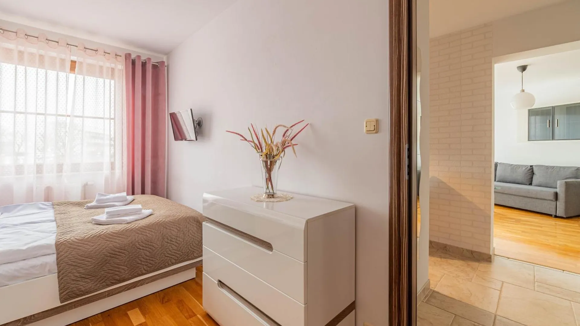 Apartment Horyzont Apartamenty- Apartament Nadmorski, Blisko Pkp I Centrum Kolobrzeg