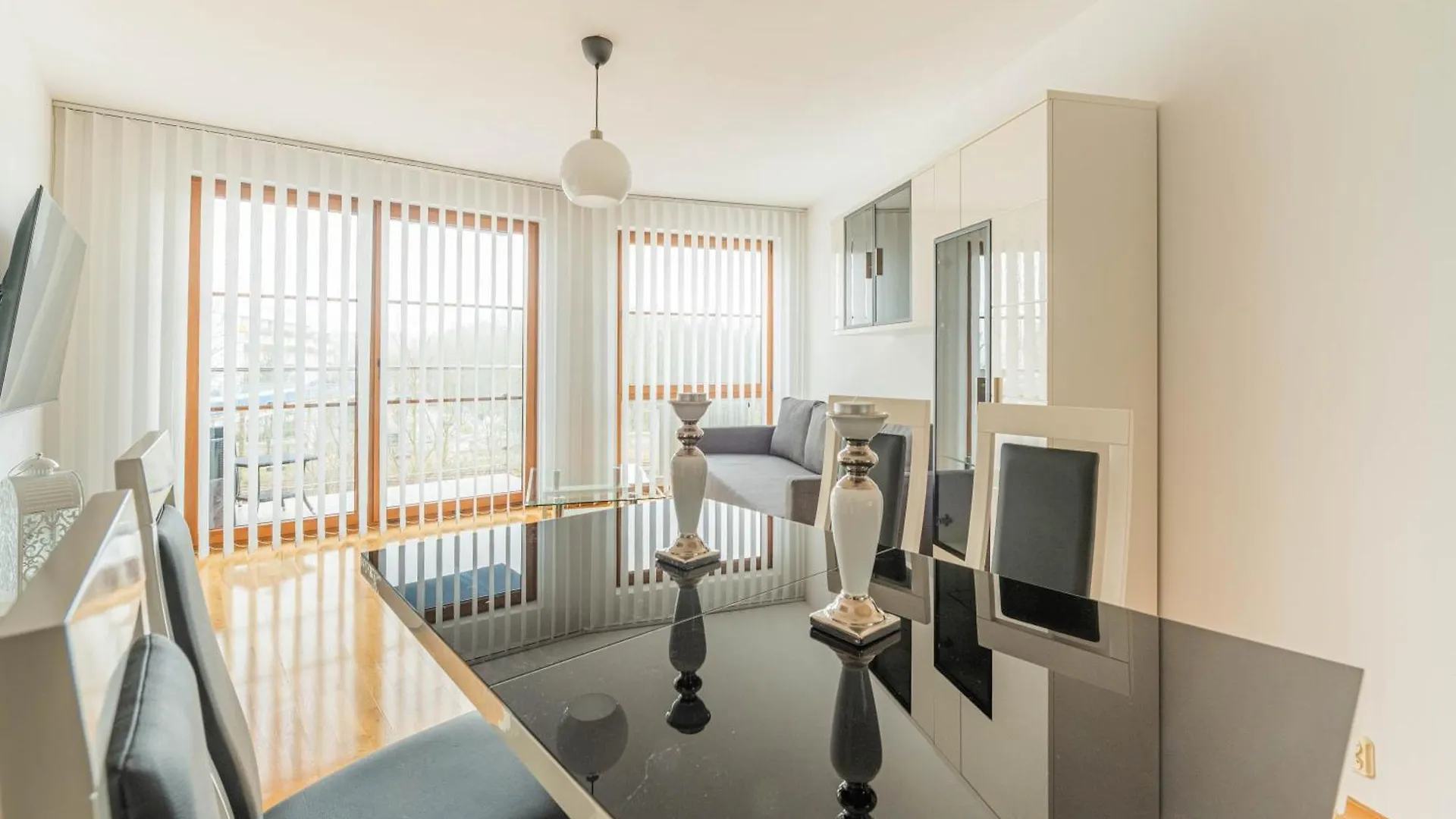 Horyzont Apartamenty- Apartament Nadmorski, Blisko Pkp I Centrum Kolobrzeg Poland